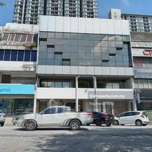 Two adjoining unit of 4 storey shop/office prime location at ss 15/4d