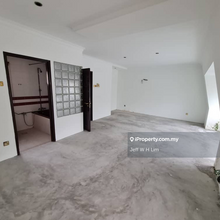 Bargain Blank Canvas Medang Serai Townhouse 