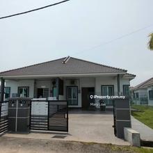 Melaka Taman Padang Temu Permata 1 Storey Semi-d House For Rent