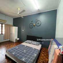 Townhouse Upper Unit Kota Laksamana near Jonker Street