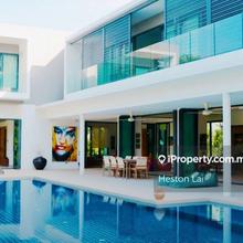 Newly Renovated - 2-Sty Big Bungalow with Swimming Pool