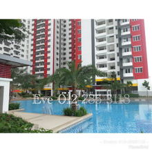 Walking distance to Lrt below shopping mall jaya grocer Mcdonald 