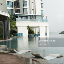Queens Residence Fully Furnished Seafront 1200 Sqft Unit With Seaview