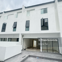 Fire sale (Brand new unit)