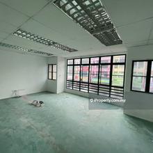 First Floor Office Unit for Rent !