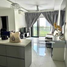 Tri Pinnacle Condominium For Rent !!