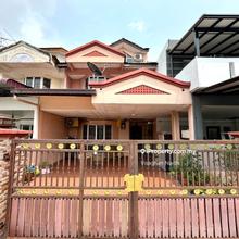 2.5-Storey move-in condition terrace for sale at Desa 13 Bch