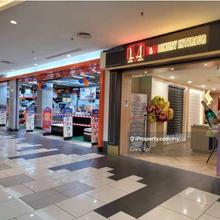 The Summit @ Retail Space For Sell