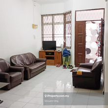 Single Storey , Jalan Senai Utama For Rent