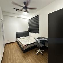 Master Room Pinnacle for Rent , limited choice, included utilities!