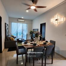 Bliss Condo With 2 Parking And Convenience For Stay 
