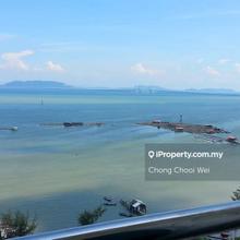 Sea view unit with two car parks