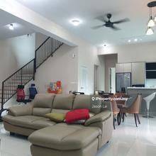Hemingway Residences Corner Terrace House For Sale!