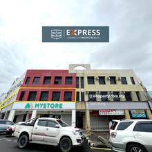 Triple Storey Shoplot at Boulevard Commercial Centre (Above Mystore)