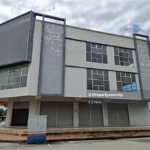 3sty corner shop, next to lotus market,new unit, nice spacious layout 
