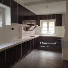 2.5 Renovated Freehold Endlot Terrace In Batu Berendam Near Infineon