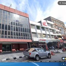 High Roi 5.5 Storey Facing Main Road Mature Area Near Lrt 