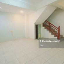Freehold 2sty House. Full Loan Available. Welcome to View & Discuss