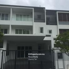 Terrace house for Sale