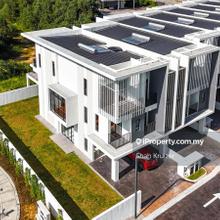 Luxury Triple-Storey Villa in Alstonia Garden Heights Rahman Putra