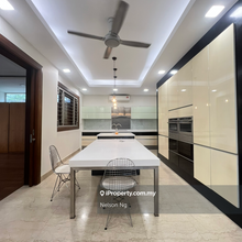 Deluxe bungalow house at Taman tun dr Ismail for rent 