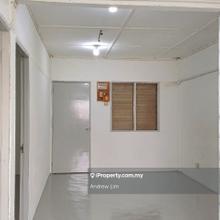 Pandan Indah Flat, Pangsapuri 610 for Sale