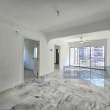 Flexible Deposit Level 1 Walk Up Renovated Well Maintained
