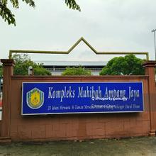 Taman Nirwana 3 sty shop lot, facing market, mature area