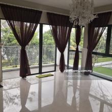 2.5 storey bungalow in jade hills.