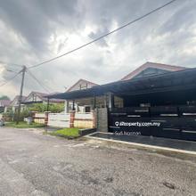 Non Bumi Semi-D Cluster House Taman Kota Masai - Good Condition