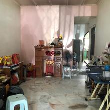 Terrace house for Sale