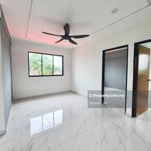 Taman Molek Flat 