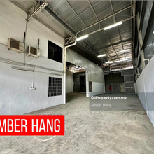 2 Unit Adjoining 1.5 Storey Semi D Light Industrial Factory warehouse