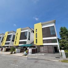 Kota Seriemas Townhouse (Duplex Studio Ground Level)