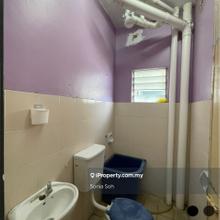Move in condition!!