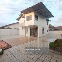 Bungalow for rent in town
