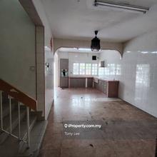 Double Storey House @Sri Petaling for rent