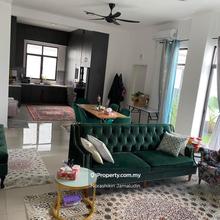 Gated exclusive garden terrace for sale