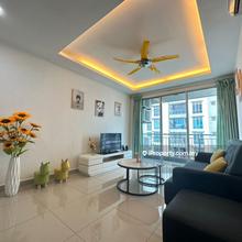 Renovated unit, Fully Furnished, 2 Carpark 