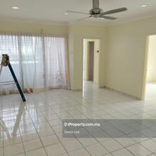 Green Acre condo near to primary school 