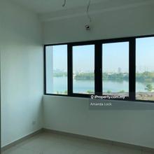 Skyvilla @ D'island brand new at lake side Putra Perdana Puchong
