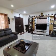 End Lot Facing North Wet Kitchen & Yard Extended Well Maintain