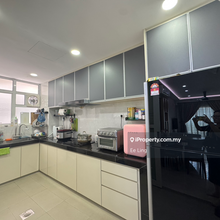 Bandar puteri condo for sale 485k,hijauan puteri,renovated,2 carparks