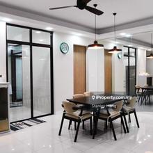 Freehold, 3 Bedroom, Renovated