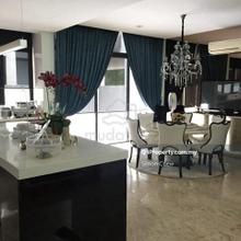 2.5 Storey Semi D Lake Edge For Sale