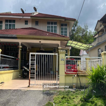 Double storey end lot house in taman gunung mas,tampin