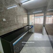 Harmoni Apartment located at Damansara Damai to Sell