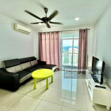 Walking distance to Gbs Bayan baru condo hot location 