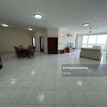 Gurney Beach Resort 2600sf Move In Condition Sea View