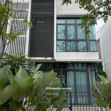 16 Quartz 3 Storey Superlink House, Taman Melawati, For Rent